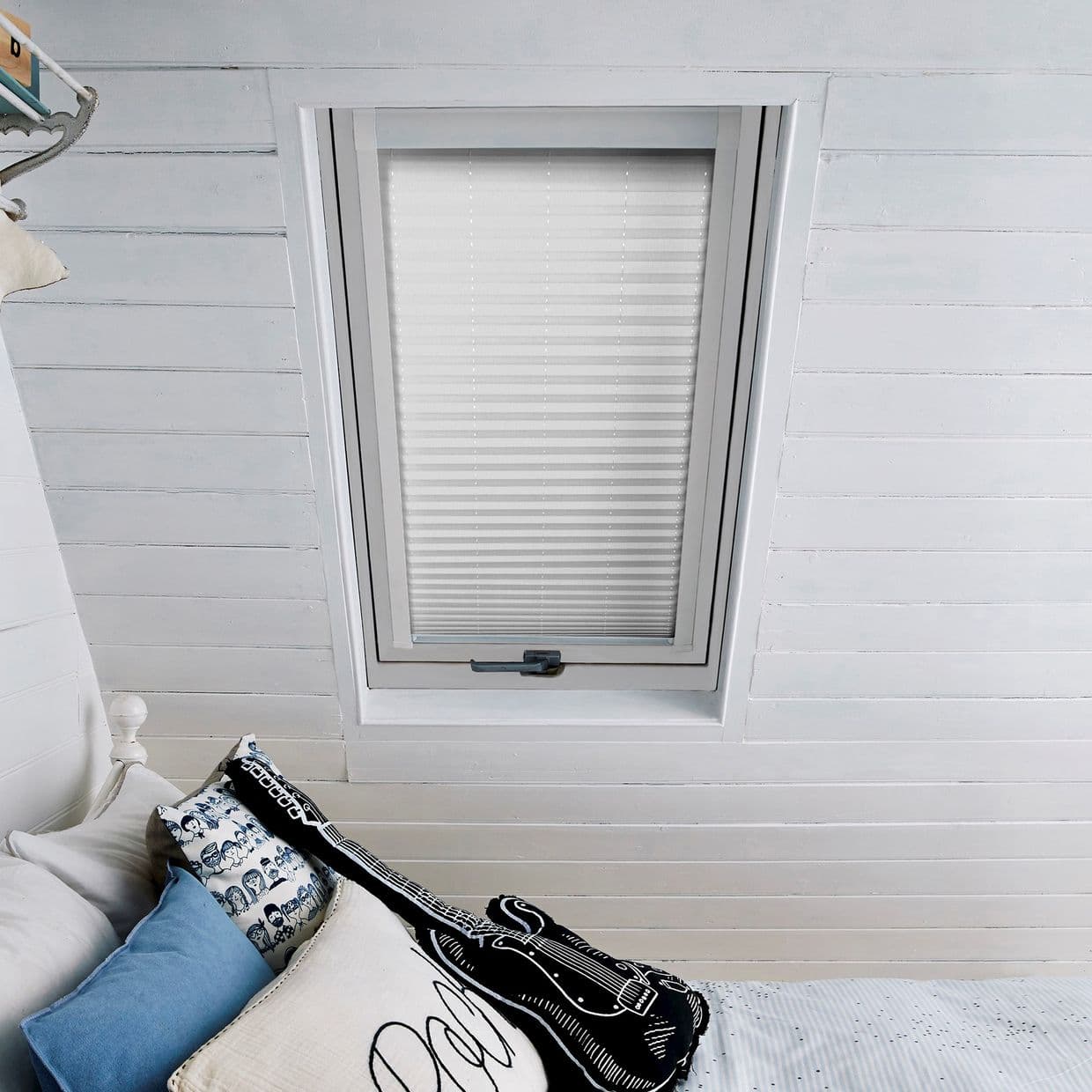 Thermashade Blackout Light Grey Skylight Pleated Blind