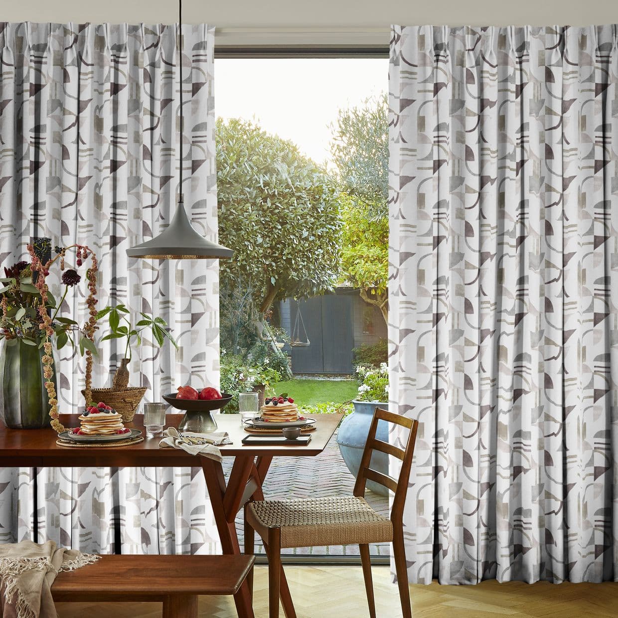 Block Mono Curtain