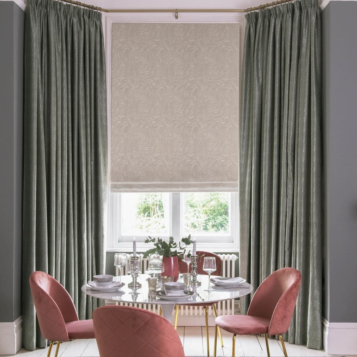 Daze Silver Curtain