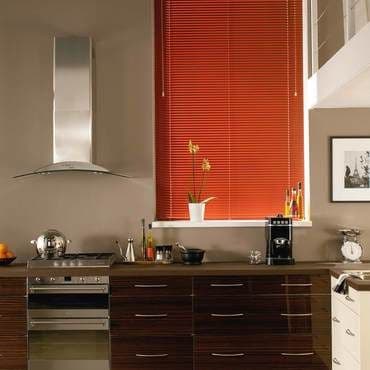 Studio Russet Venetian blind
