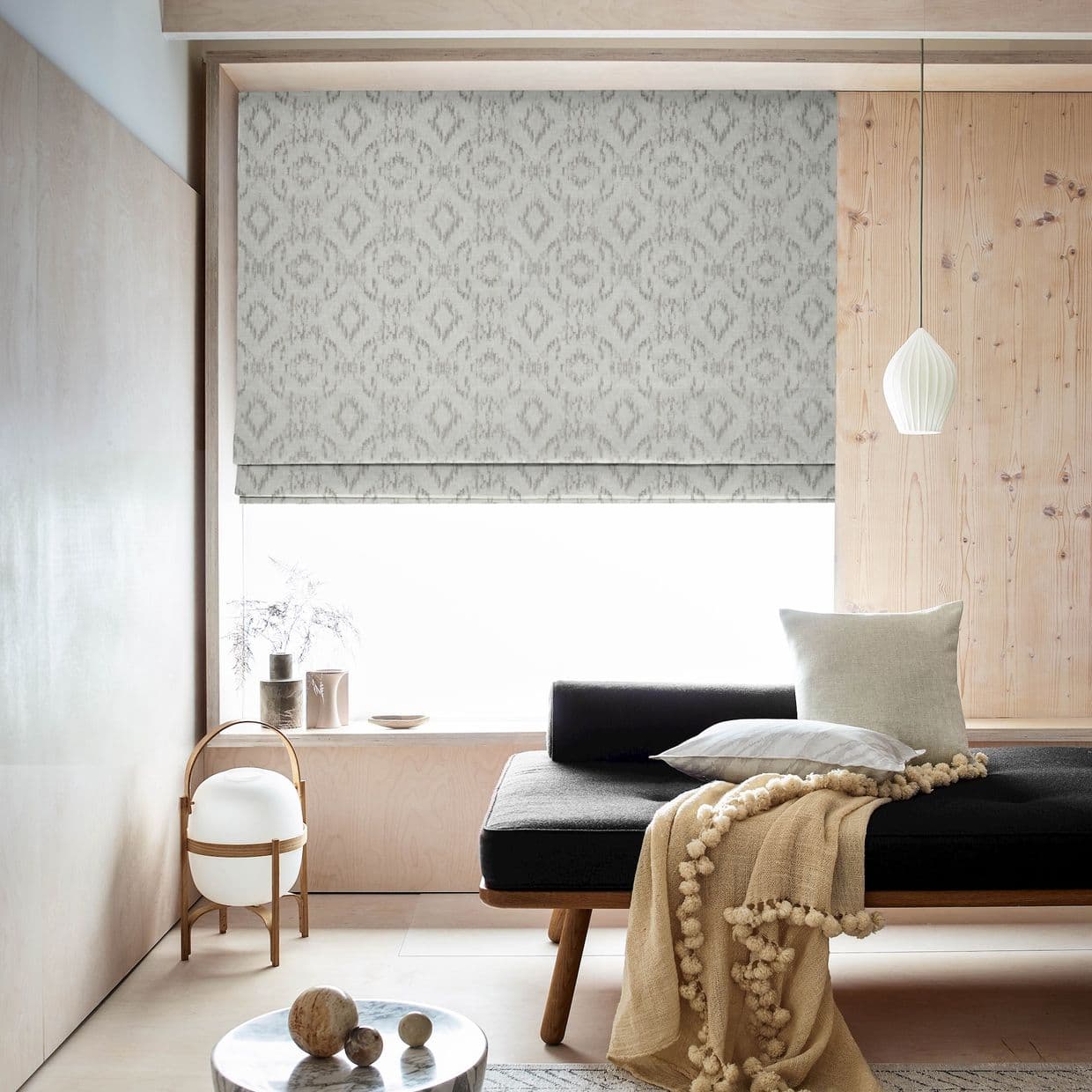 Mindoro Silver Roman blind