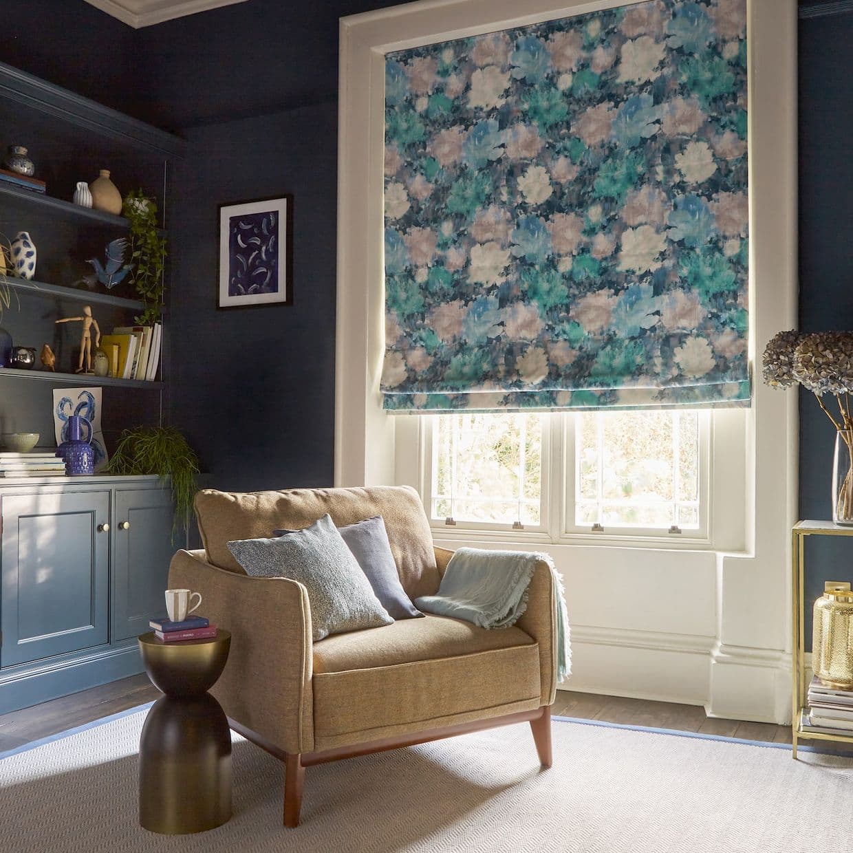 Aurora Pacific Roman blind