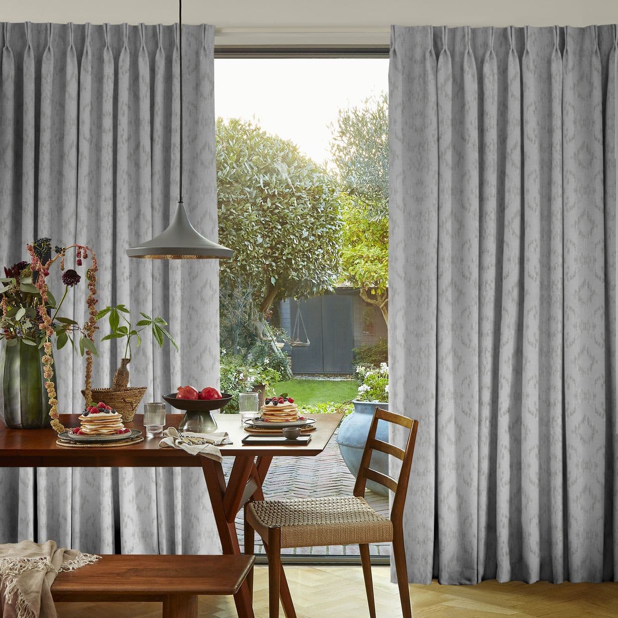 Mindoro Silver Curtain