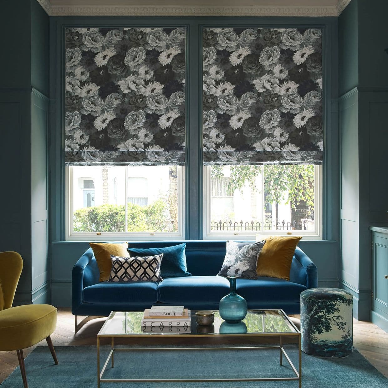 Monroe Smoulder Roman blind