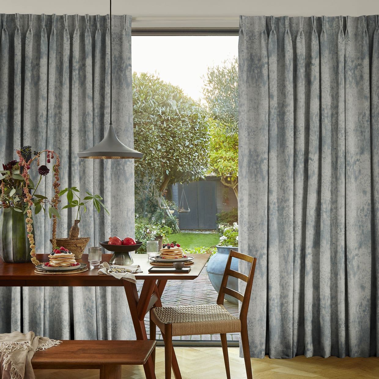 Spectre Ash Curtain