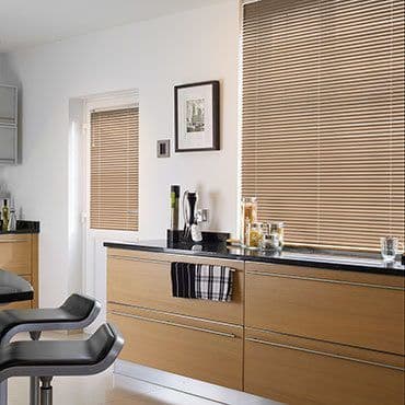 Special Finish Spring Blush Venetian blind