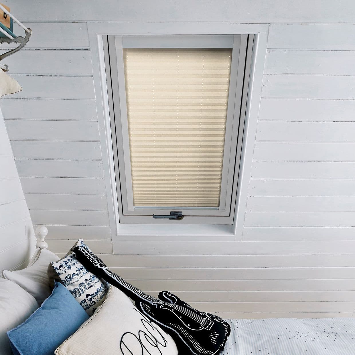 Highgrove Peach Skylight Pleated Blind
