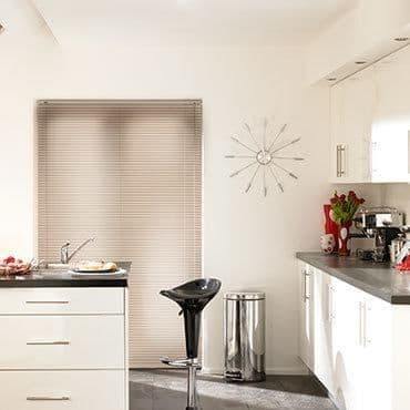 Studio Harvest Venetian blind