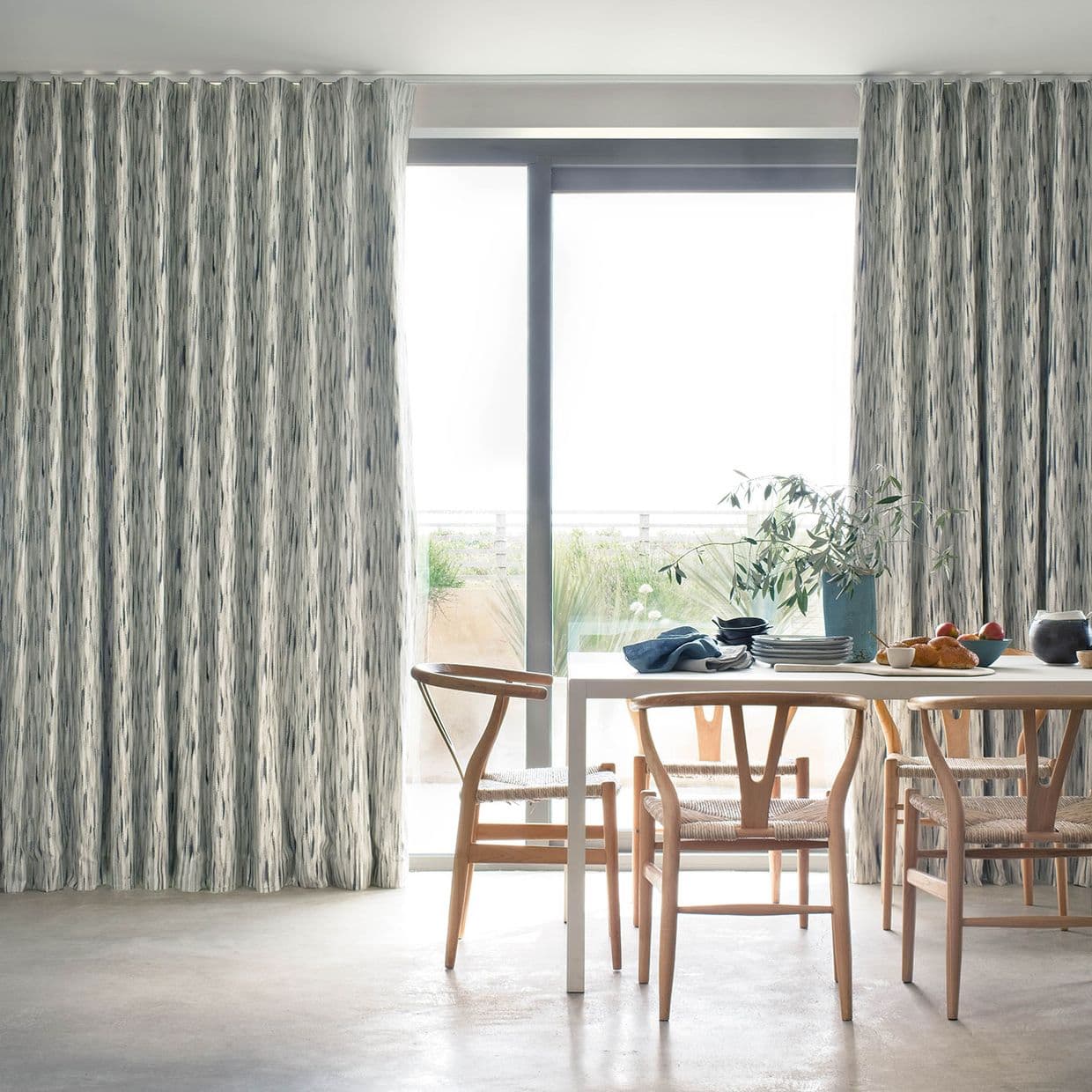 Impression Smoke Curtain