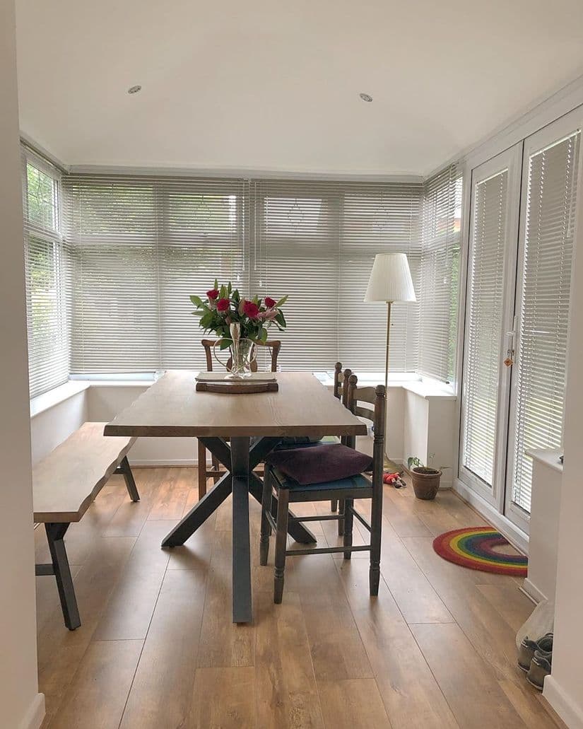 Studio Ash Venetian blind