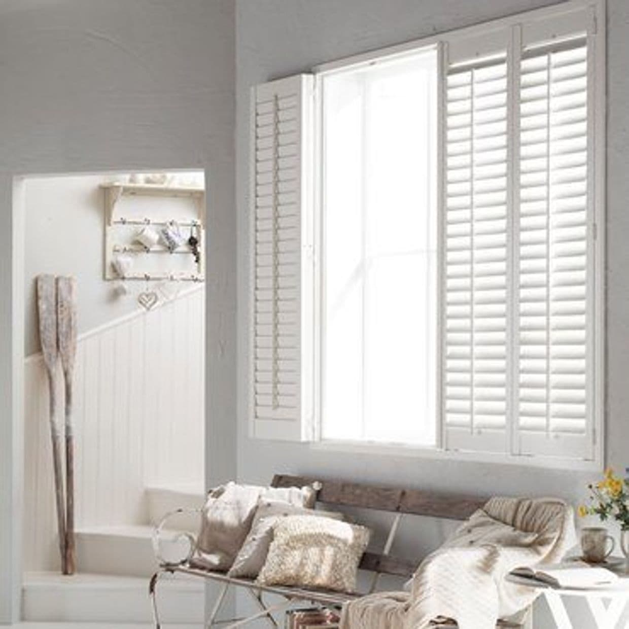 Extra White Shutter