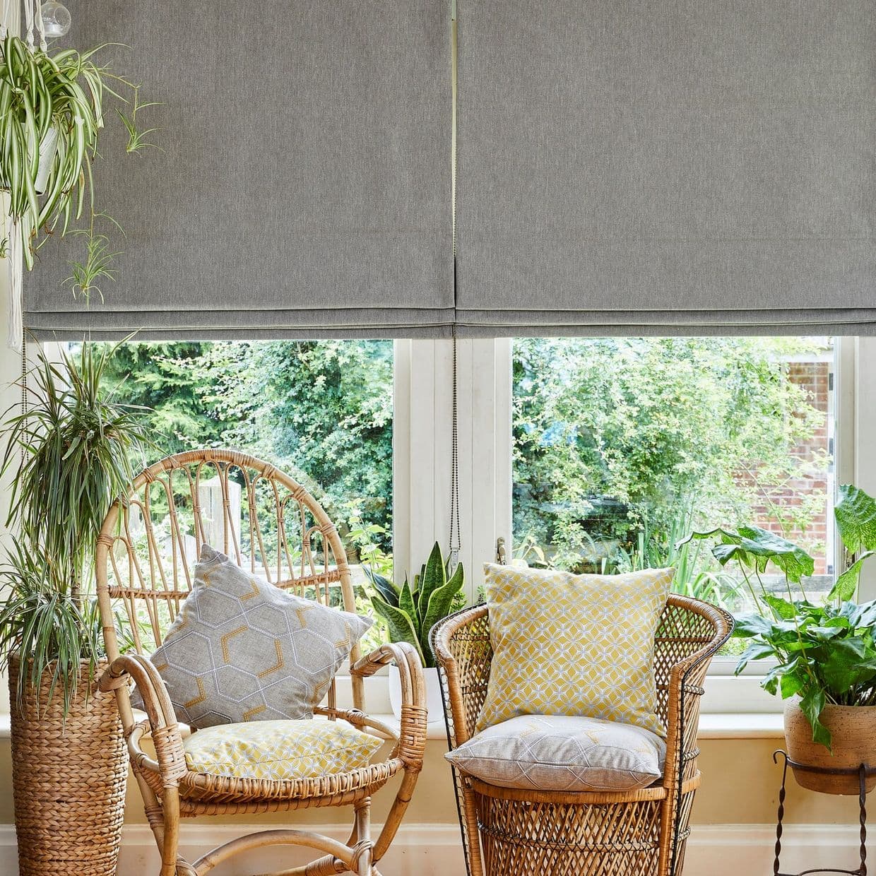 Kendra Ash Roman Blind