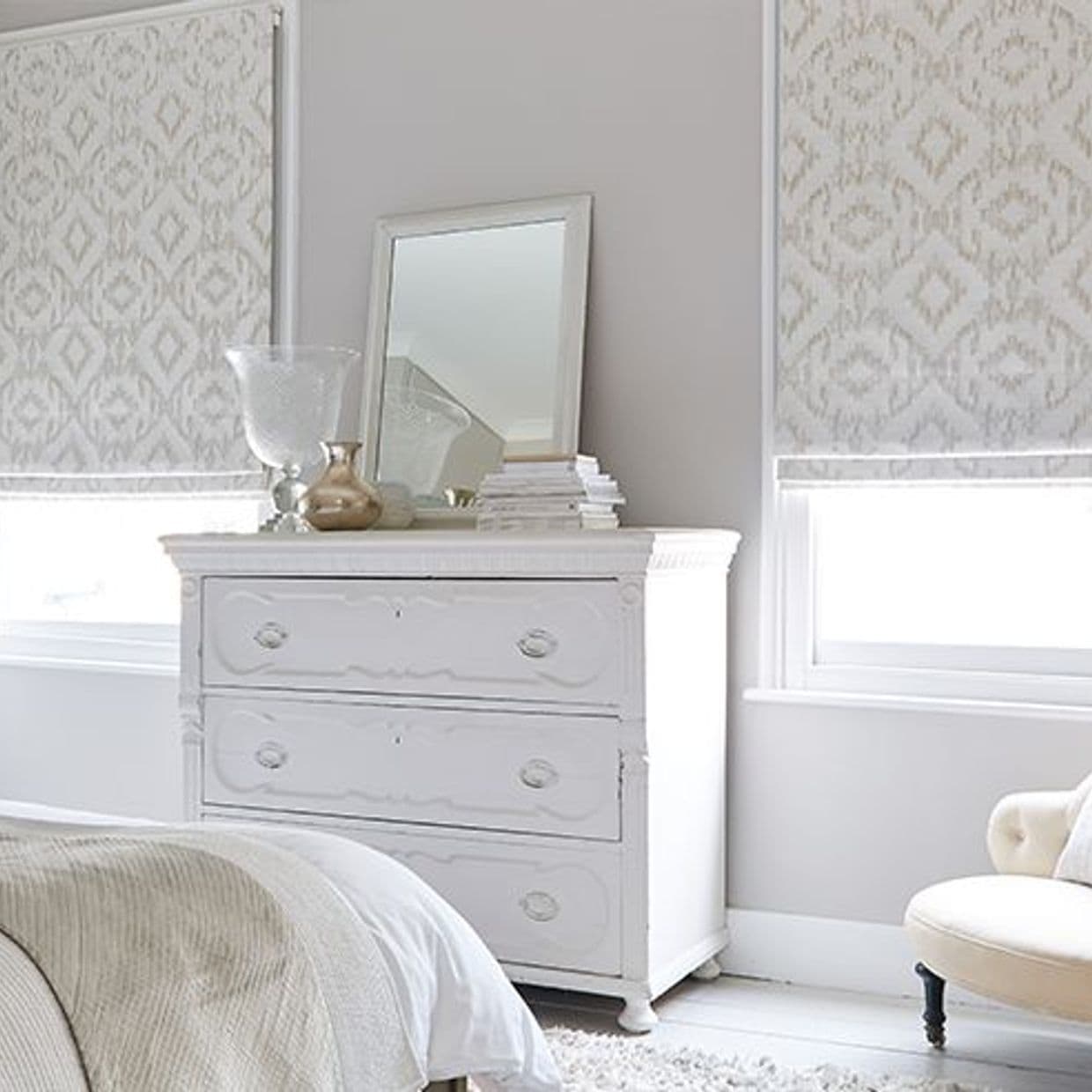 Mindoro Opal Roman blind