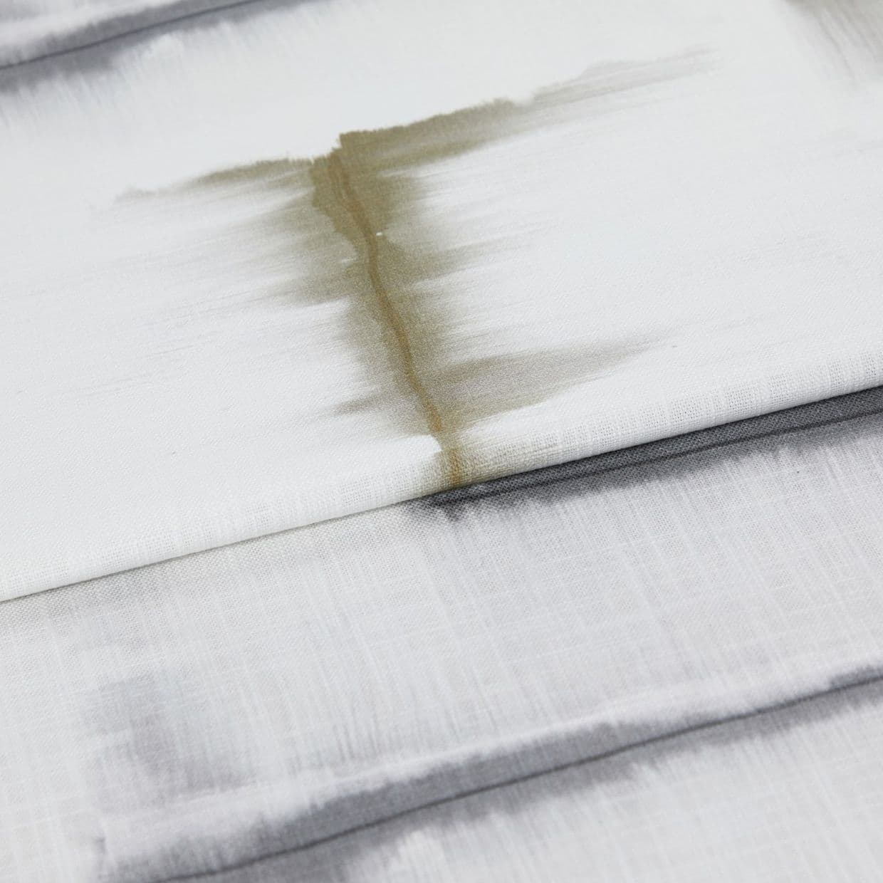 Expression Sombre Curtain