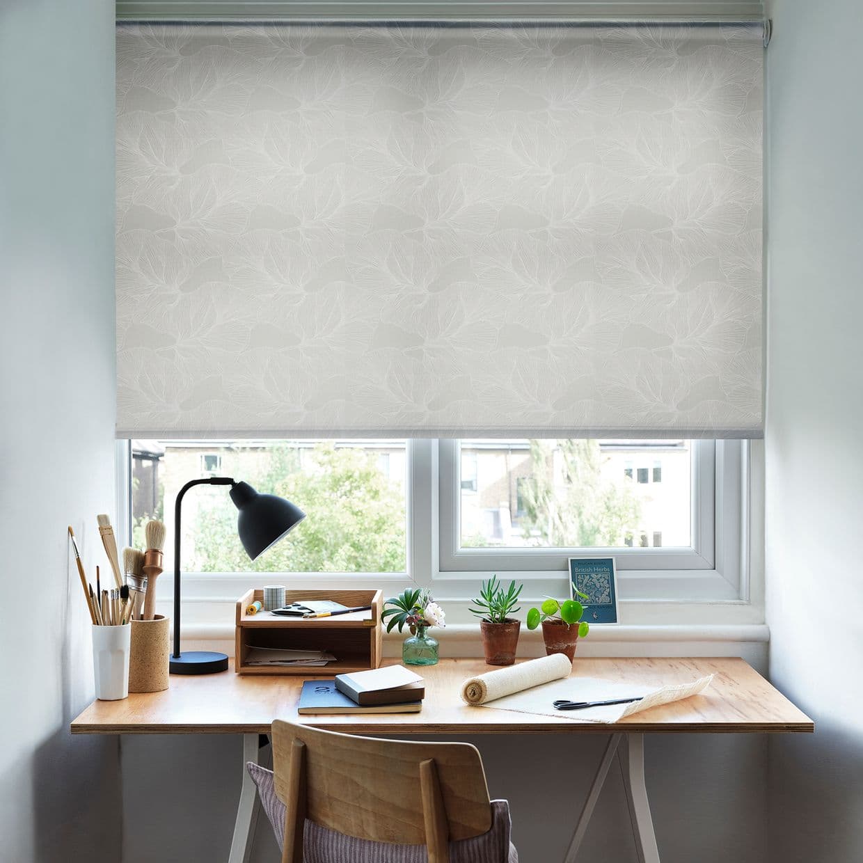 Scarlett Lace Roller Blind