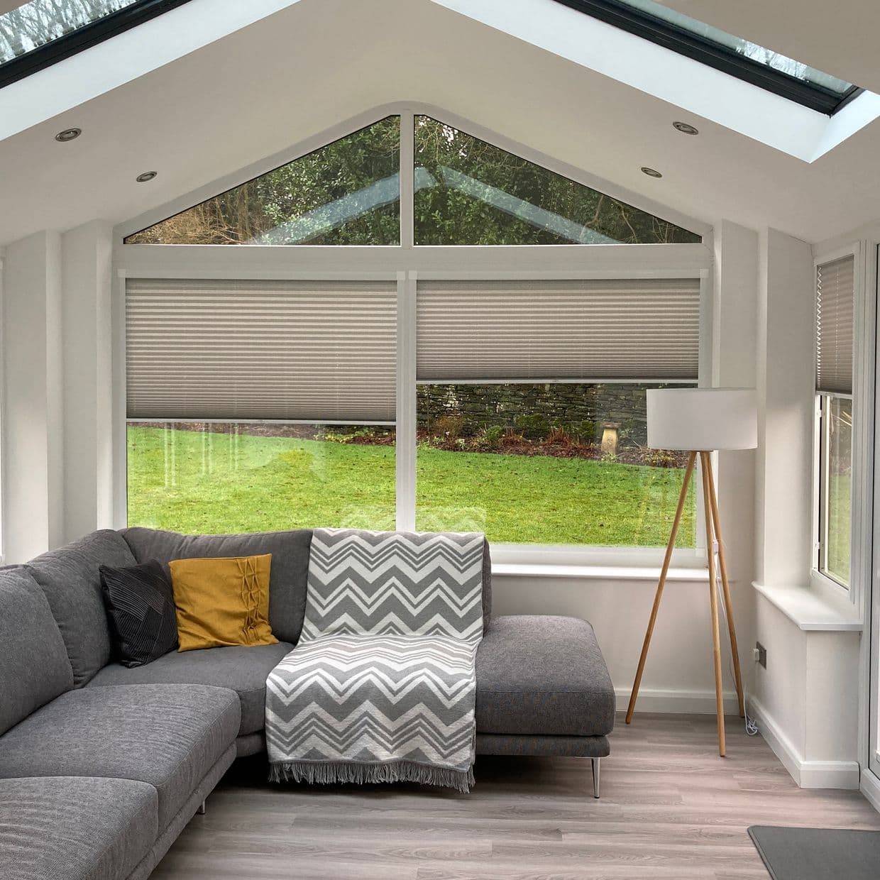 Relife Linen Pleated Blind