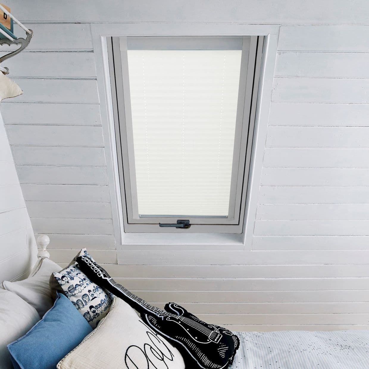 Crush Ice Skylight Pleated Blind