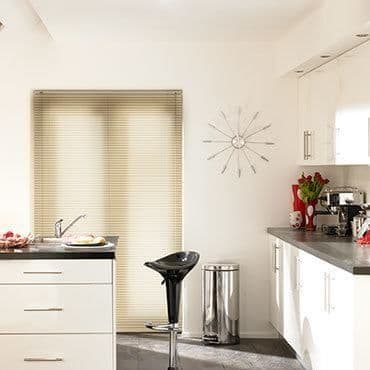 Aluwood Elderberry Venetian blind