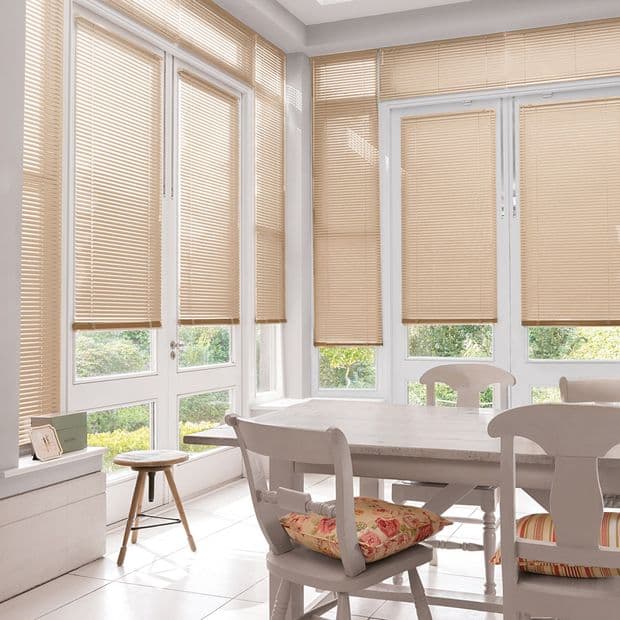 Portfolio Melon Conservatory Venetian blind