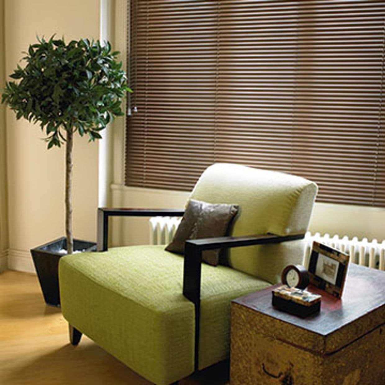 Aluwood Mahogany Venetian blind