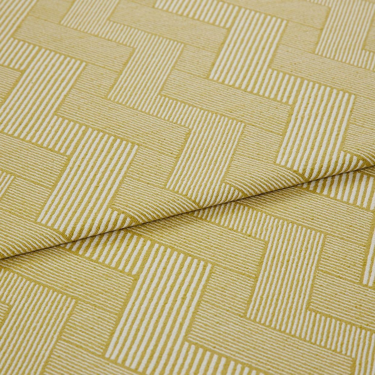 Rebel Citron Curtain