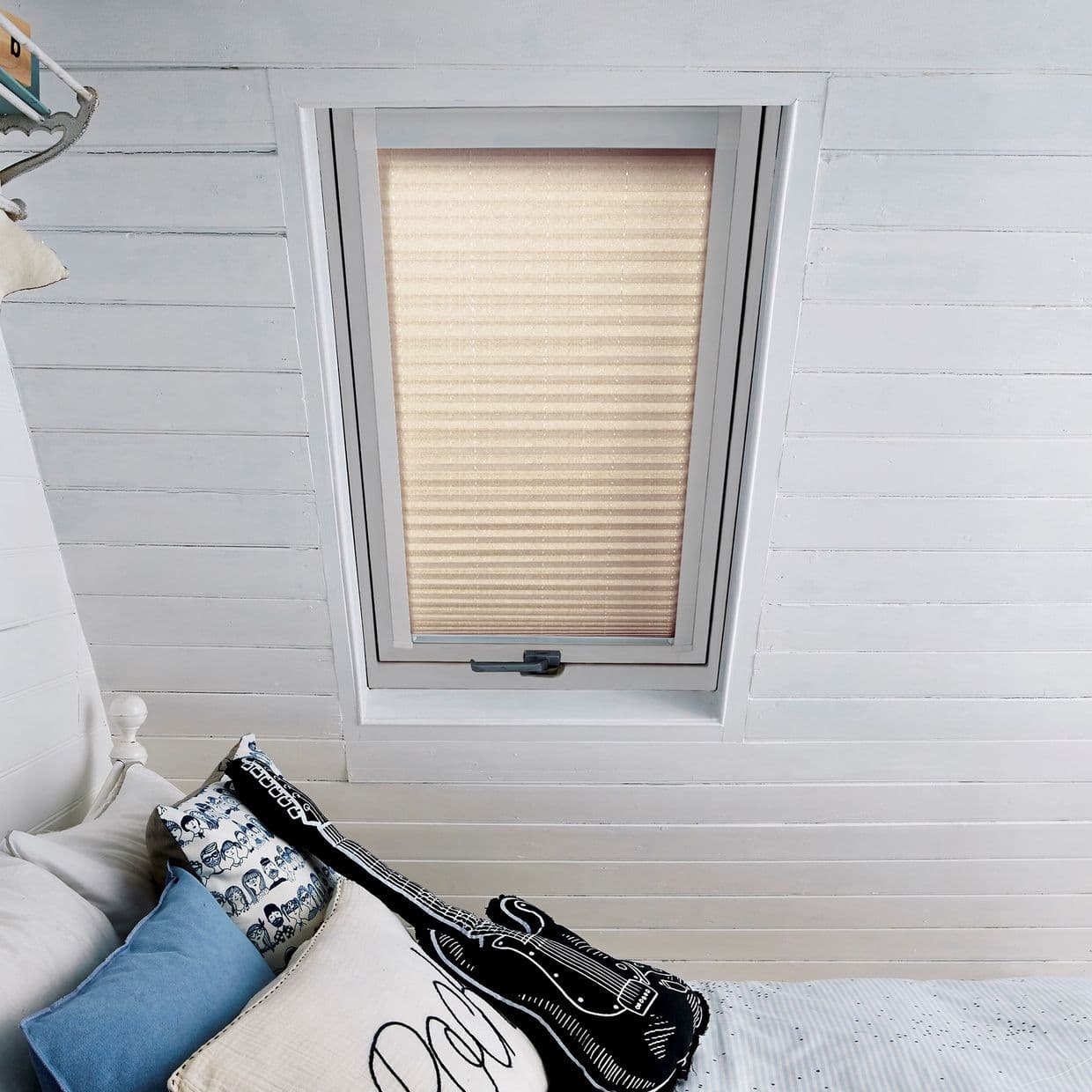 Highgrove Beige Skylight Pleated Blind