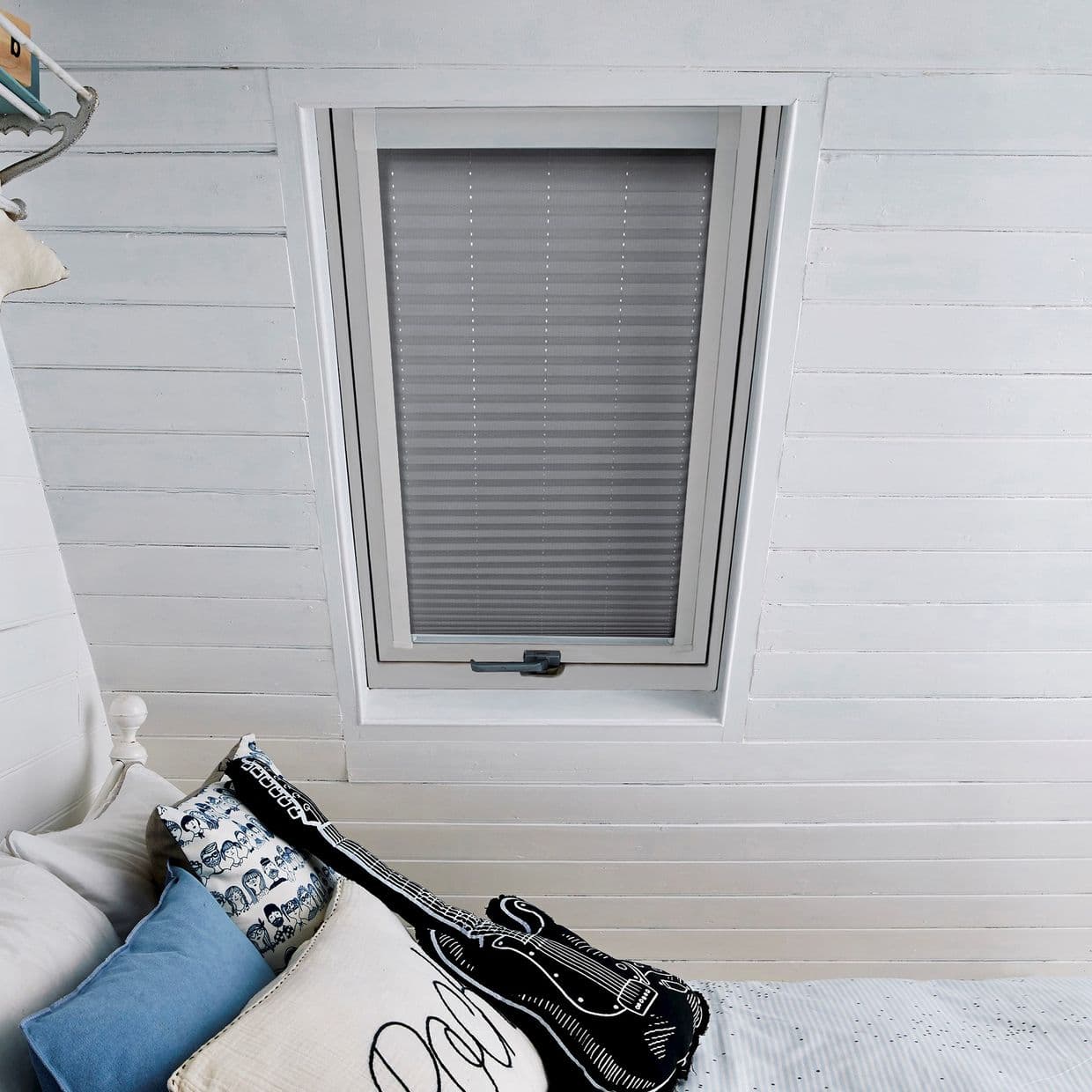 Thermashade Blackout Grey Skylight Pleated Blind