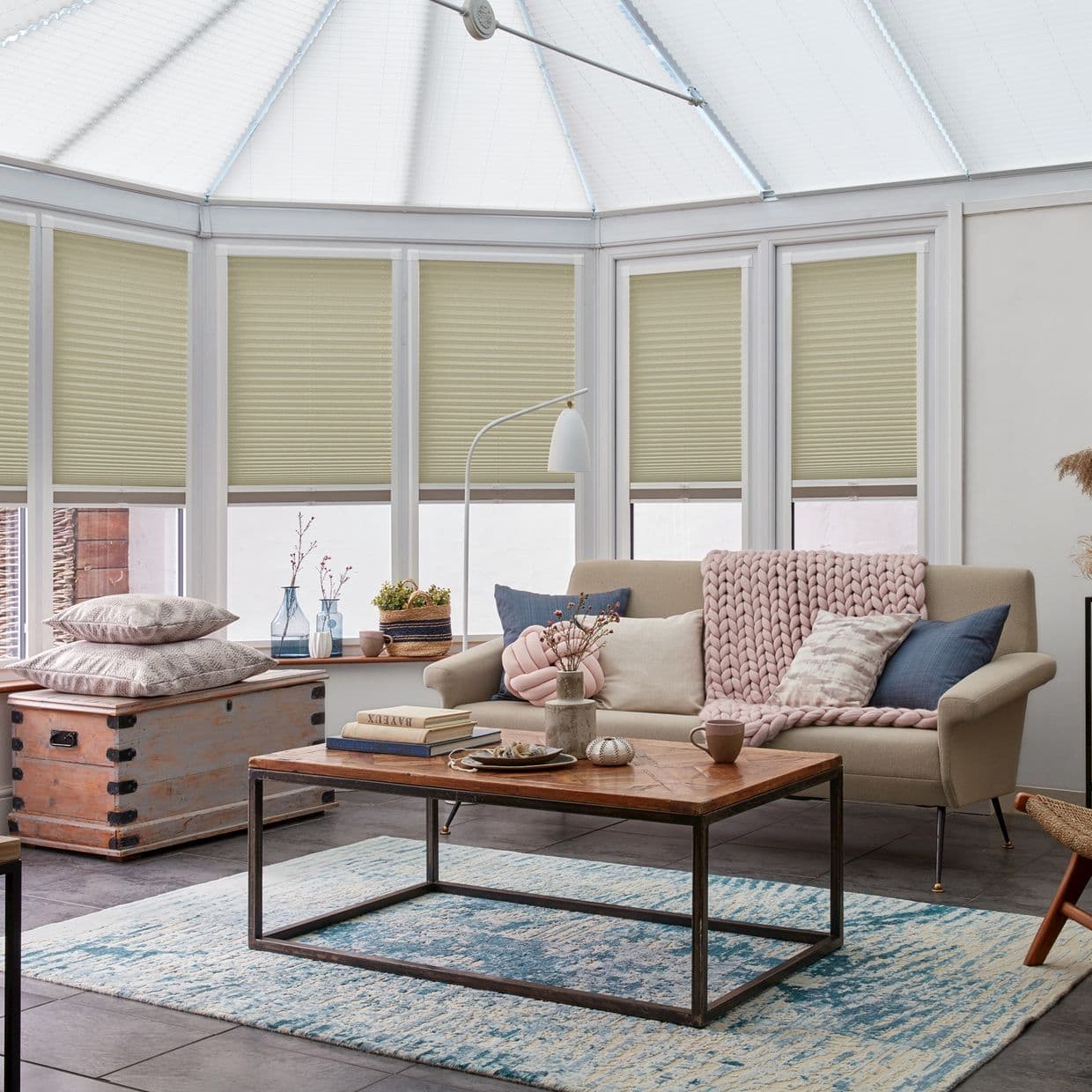 Bali Pearl Conservatory Side Pleated Blind
