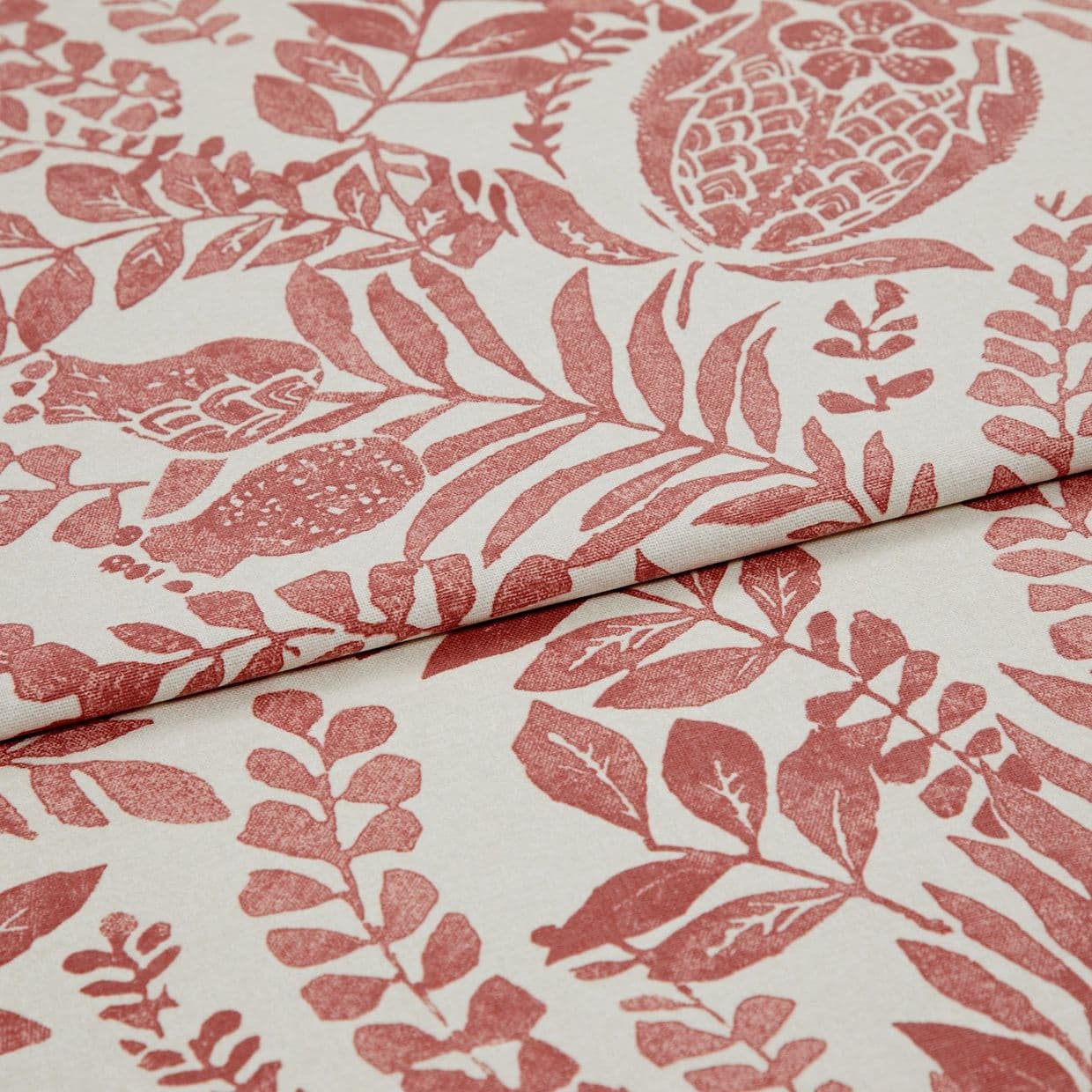 Morris Beet Curtain