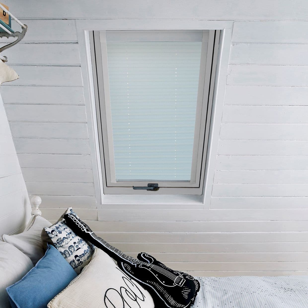Sasso Blue Skylight Pleated Blind
