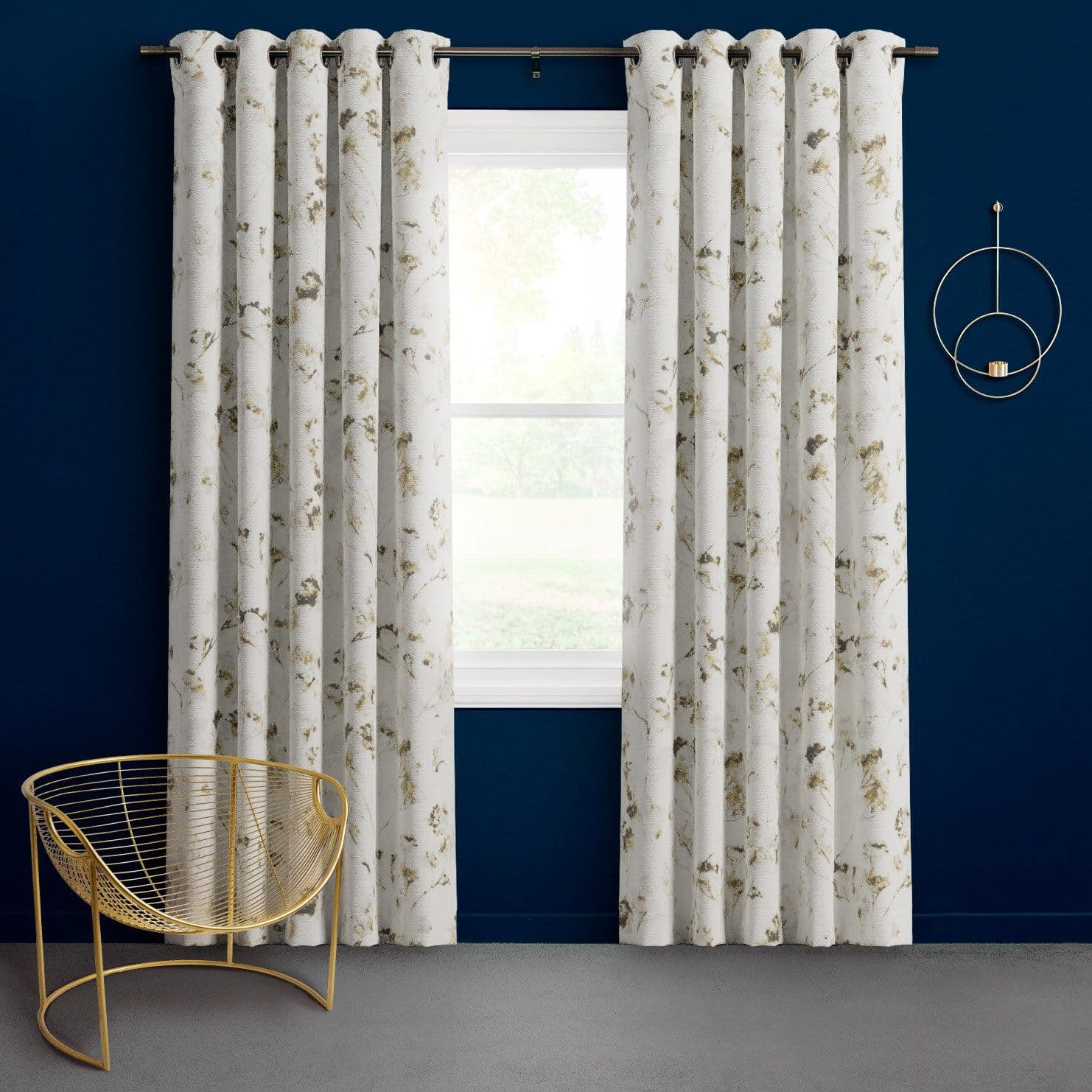 Value Haze Somber Curtain