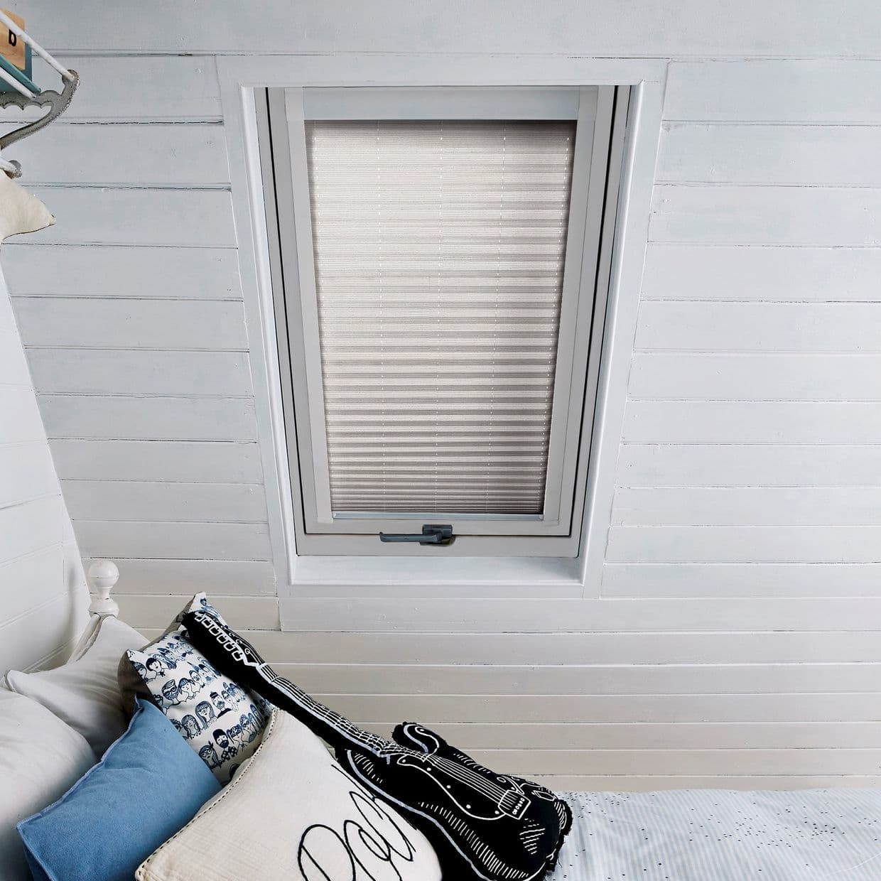 Sparkle Silver Skylight Pleated Blind